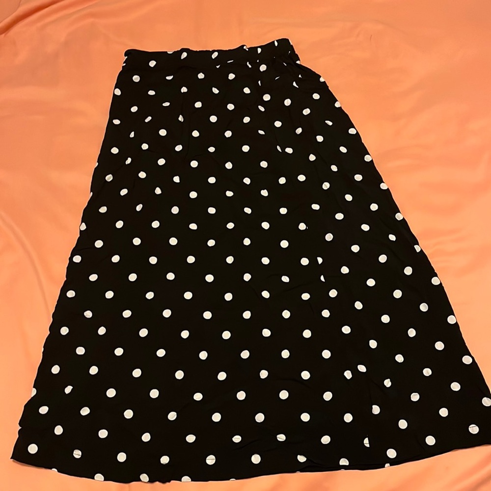 woman skirt